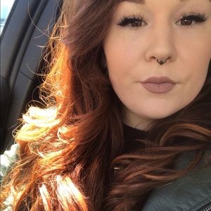 Meet your Posher, Brittni